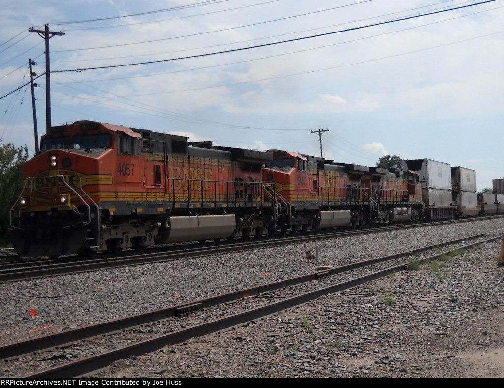 BNSF 4057 West